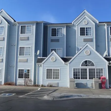 Microtel Inn & Suites by Wyndham Lincoln