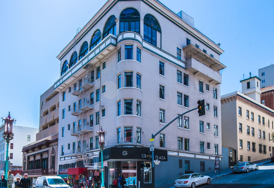 5. 그랜트 플라자 ..