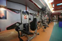 Xin Aolong Hotel (Kuangxiangzi Food Street Affiliated Hospital) - Gym