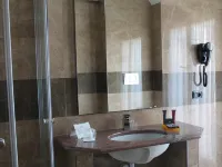 فندق موزارت Hotels near لوتو
