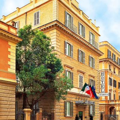 Hotel Arcangelo Hotel dekat Jalan Giulia