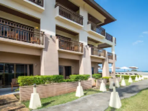 ลันตา ปุระ บีช รีสอร์ท โรงแรมในเกาะลันตา