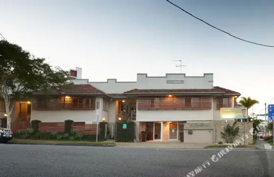 布里斯本街公寓