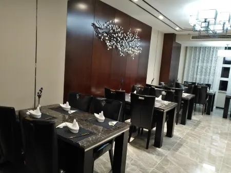 Jucheng Siji Holiday Hotel