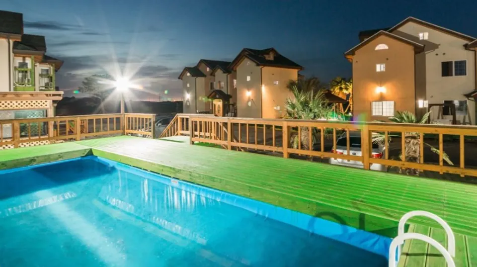 Red Windmill Pension