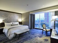 Vasa Hotel Surabaya Hotels near Genteng