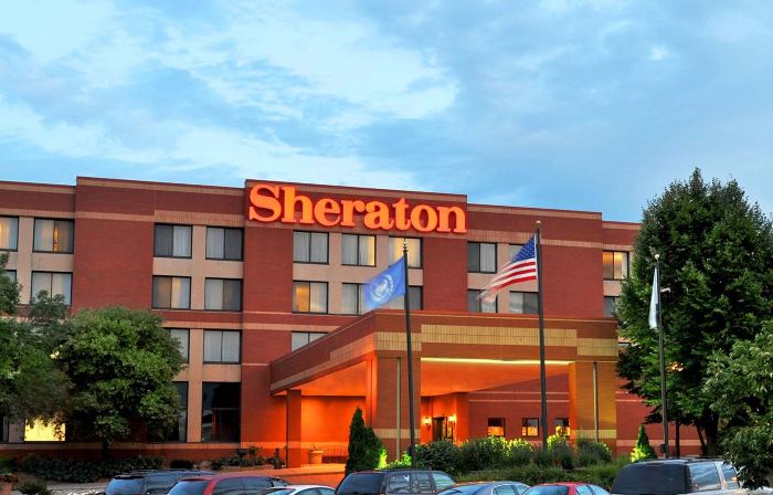 Sheraton Minneapolis West Hotel