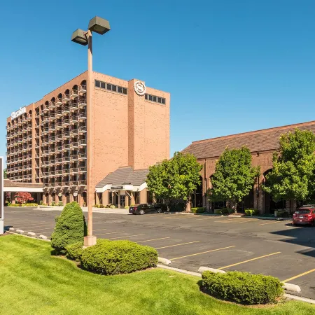 Sheraton Salt Lake City Отели рядом со станцией Salt Lake City Amtrak Station