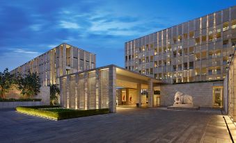 The Lodhi – A Member of the Leading Hotels of the World - Housity