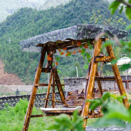 Lugu Lake Scenic Area Yishui Yunman Homestay