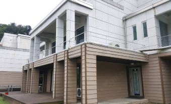 Gapyeong Buddy House Pension