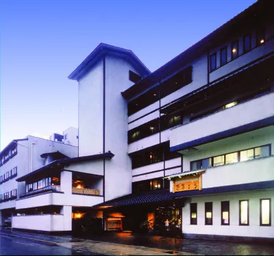 Hokuriku Yamashiro Onsen Hotel Kikyou Hôtels à : Kaga