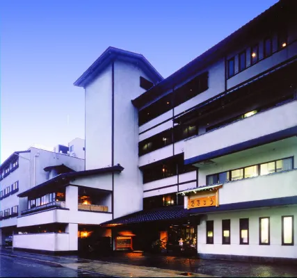 Hokuriku Yamashiro Onsen Hotel Kikyou Hotel di Kaga