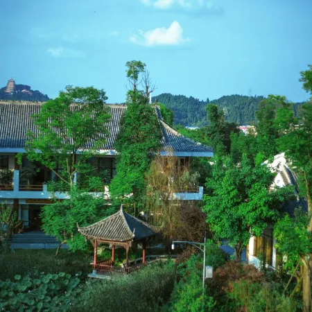 Lotus Yard Zen Hotel