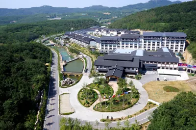 Dongquan Hot Spring Holiday Hotel Hôtels à proximité de la Gare de Pikou