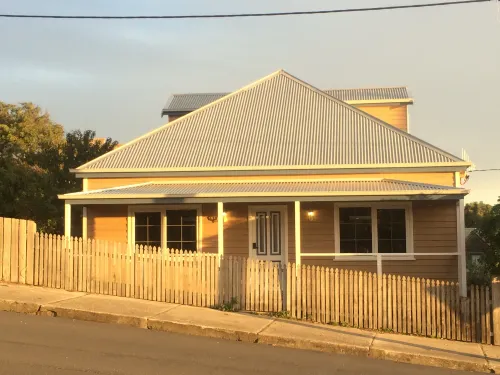 Noah's Stanley Luxury Bed and Breakfast