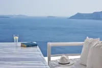 Katikies Santorini - Pelagos House - The Leading Hotels Of The World - マウンテンビュー