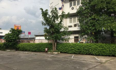 Chainatgrand Hotel - Housity