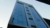 鹽津金佐名都飯店 唐袁滋題記摩崖石刻附近的飯店