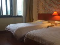 上海雲桥酒店 - 标准双床房