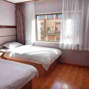 Xiahe Home Inn Longbao Hotel Rooms