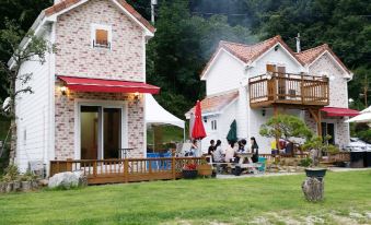 Dalbikhosoo Pension Boeun