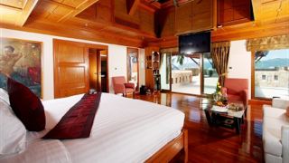 you-you-9-bedroom-patong-sea-view-villa