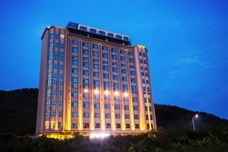 Mayflower Hotel Отели рядом с достопримечательностью «Jinyintan Beach»