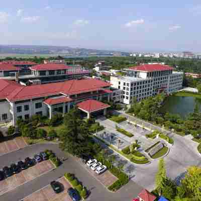 Swan Lake International Hotel Hotel Exterior