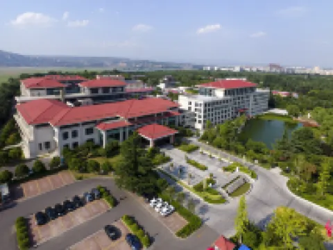 Swan Lake International Hotel Hotels in Sanmenxia
