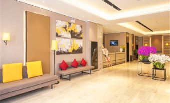 Homeinn Plus Hotel (Wuhan Xiangpingmao Xudong Subway Station)