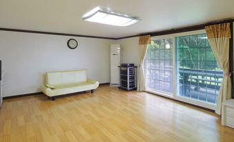 Happy Village Applemint Pension Yangpyeong