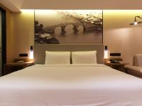 杭州运河亚朵酒店 - 朵霾高级大床房
