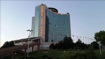 Pars Hotel Tabriz Hotels near فروشگاه بایرام