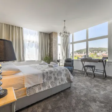 Prima Luce Downtown Отели рядом с достопримечательностью «Splitlicious»