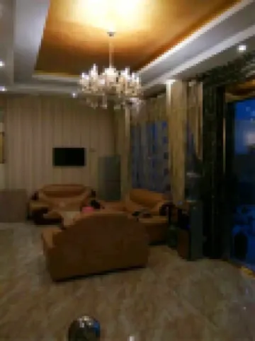 洛香ホリデイホテル（従江高速鉄道駅）