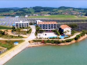 Taean Solbit Resort Pension