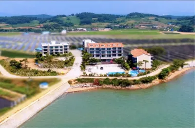 Taean Solbit Resort Pension Hotels near Yeongmok Port