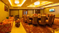 Halcyon Hotel & Resort Các khách sạn ở Ưng Đàm