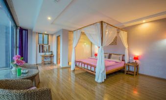 Lugu Lake Pumi Sunshine Hotel