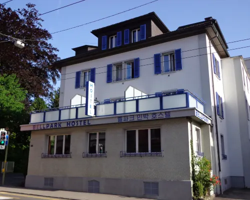Bellpark Hostel Hotels near Littau