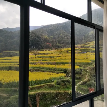 Laocunzhang Jia Hostel Отели рядом с достопримечательностью «Jiangling Scenic Area»