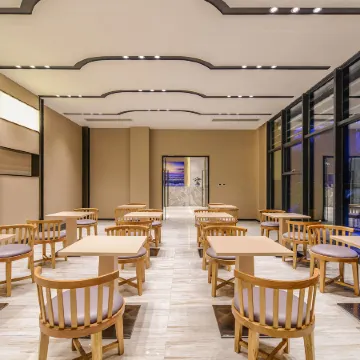 Lu Qi Hotels Отели рядом с достопримечательностью «Chongqing Stillwell Museum»