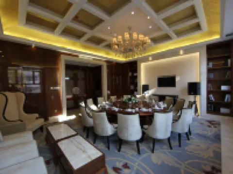 Q+ Huili Mingzhu Business Holiday Hotel Hotels in Zhalantun