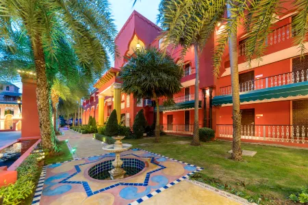 Sheik Istana Hotel Chiangmai Отели рядом с достопримечательностью «Пинг»