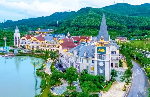 佛山美的鷺湖嶺南花園酒店