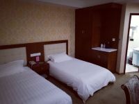 上海航头凯莱酒店 - 标准双床房 (无窗)