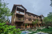 Youjian Xiaoyuan Hot Spring Hostel Hotels near Symphony No. 6 of the Hot Spring Town