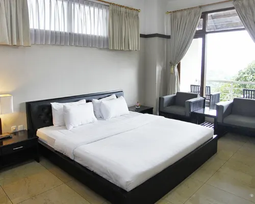Hotel Cianjur Cipanas Hotel a Pacet