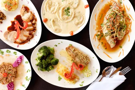 Sol Beach Resort Отели рядом с достопримечательностью «Лейзи Бич»